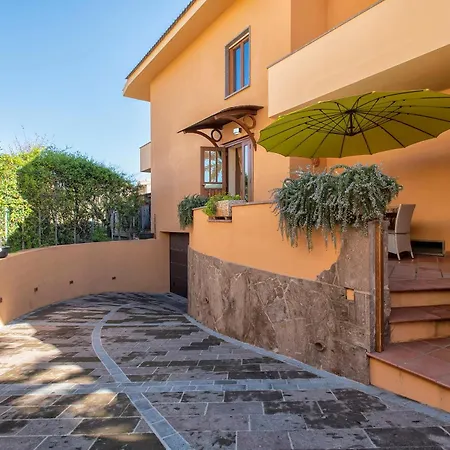 Apartment Sardinia Re - Bouganville House Castelsardo