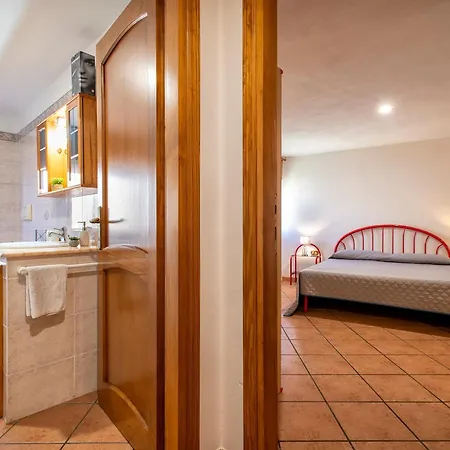 Sardinia Re - Bouganville House Apartment